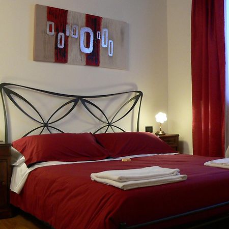 Borghetto Airport/Hospital Bed and Breakfast Bergamo Buitenkant foto