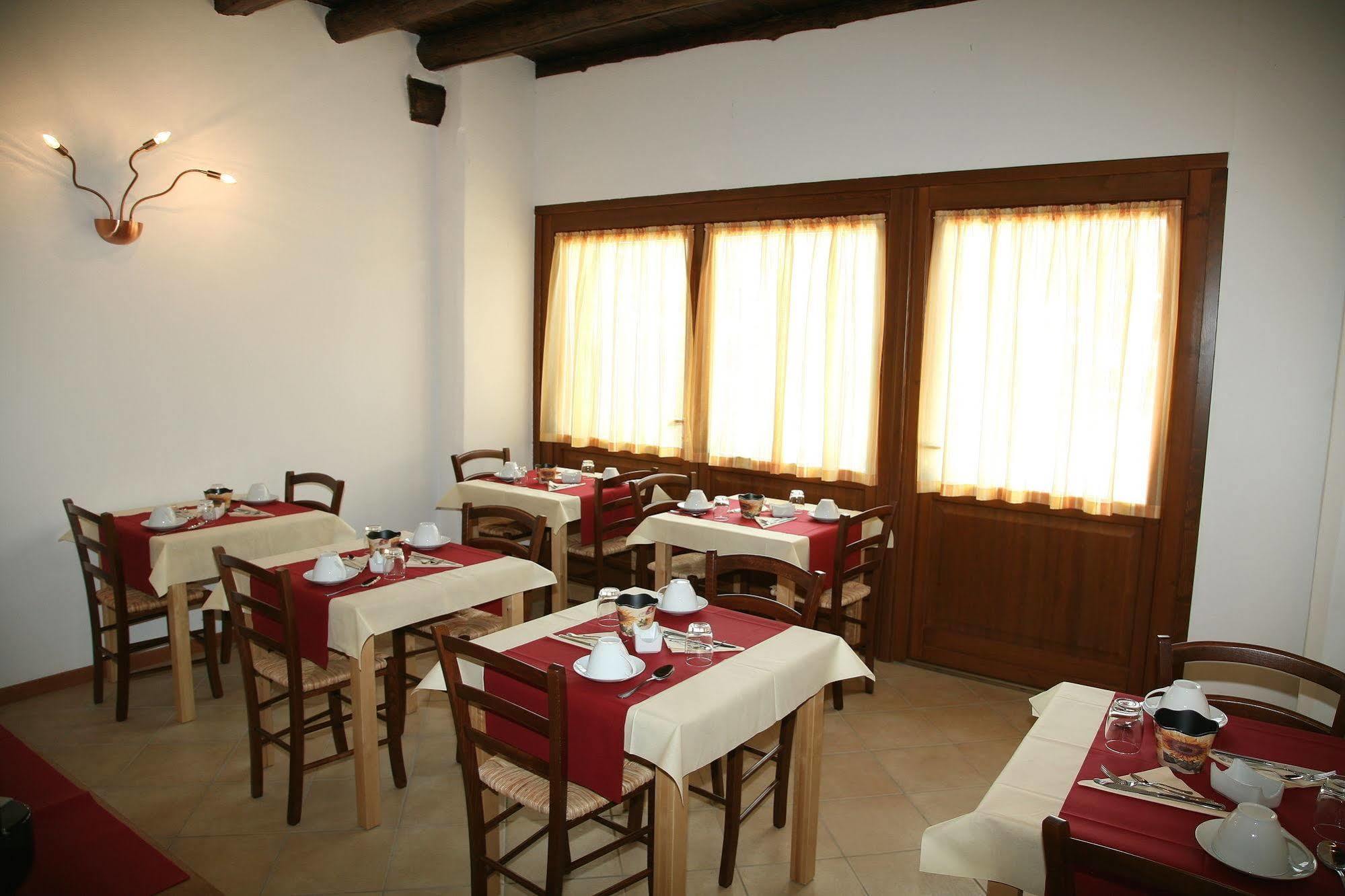 Borghetto Airport/Hospital Bed and Breakfast Bergamo Buitenkant foto